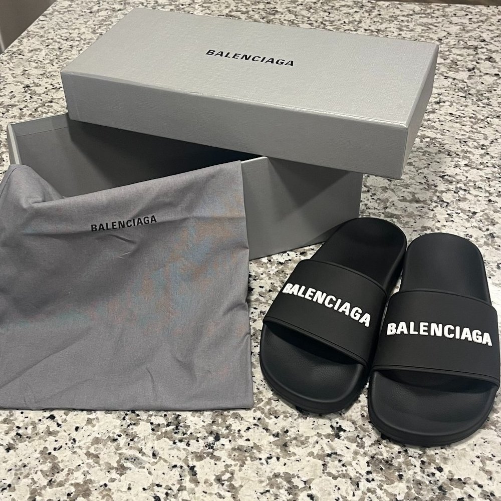 Balenciaga WOMEN'S POOL SLIDE SANDAL IN BLACK/WHITE (NEW w/ Box and Dust Bag)